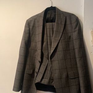 3 pieces suit